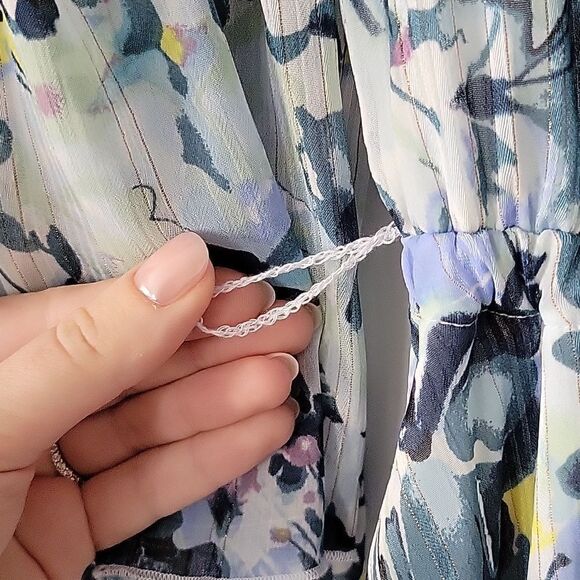 Tash and Sophie Bell Sleeve Faux Wrap Midi Dress NWOT - Picture 8 of 8